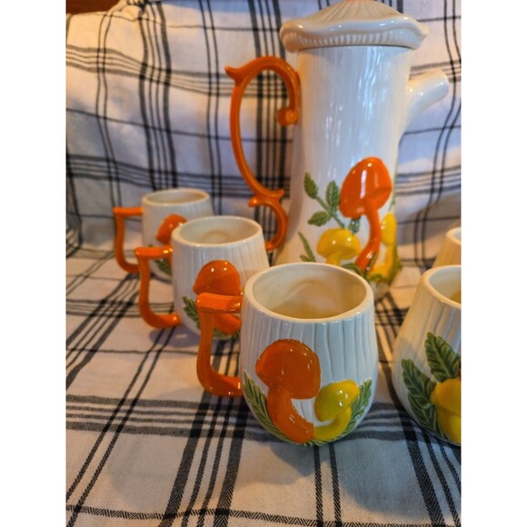 Vintage Ceramic Coffee Server Set Mushroom Motif‎ Teapot 6 Mugs Arnels - Picture 2 of 13